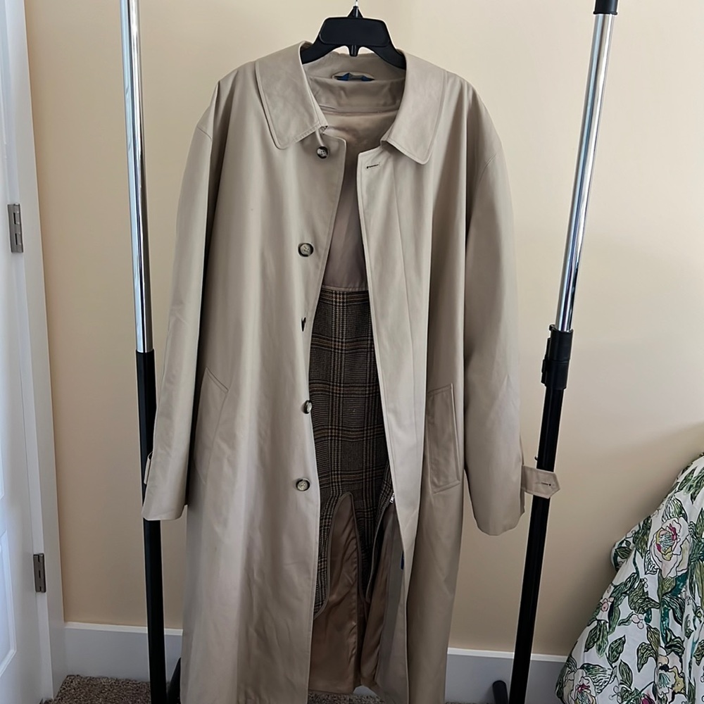 Men’s khaki overcoat